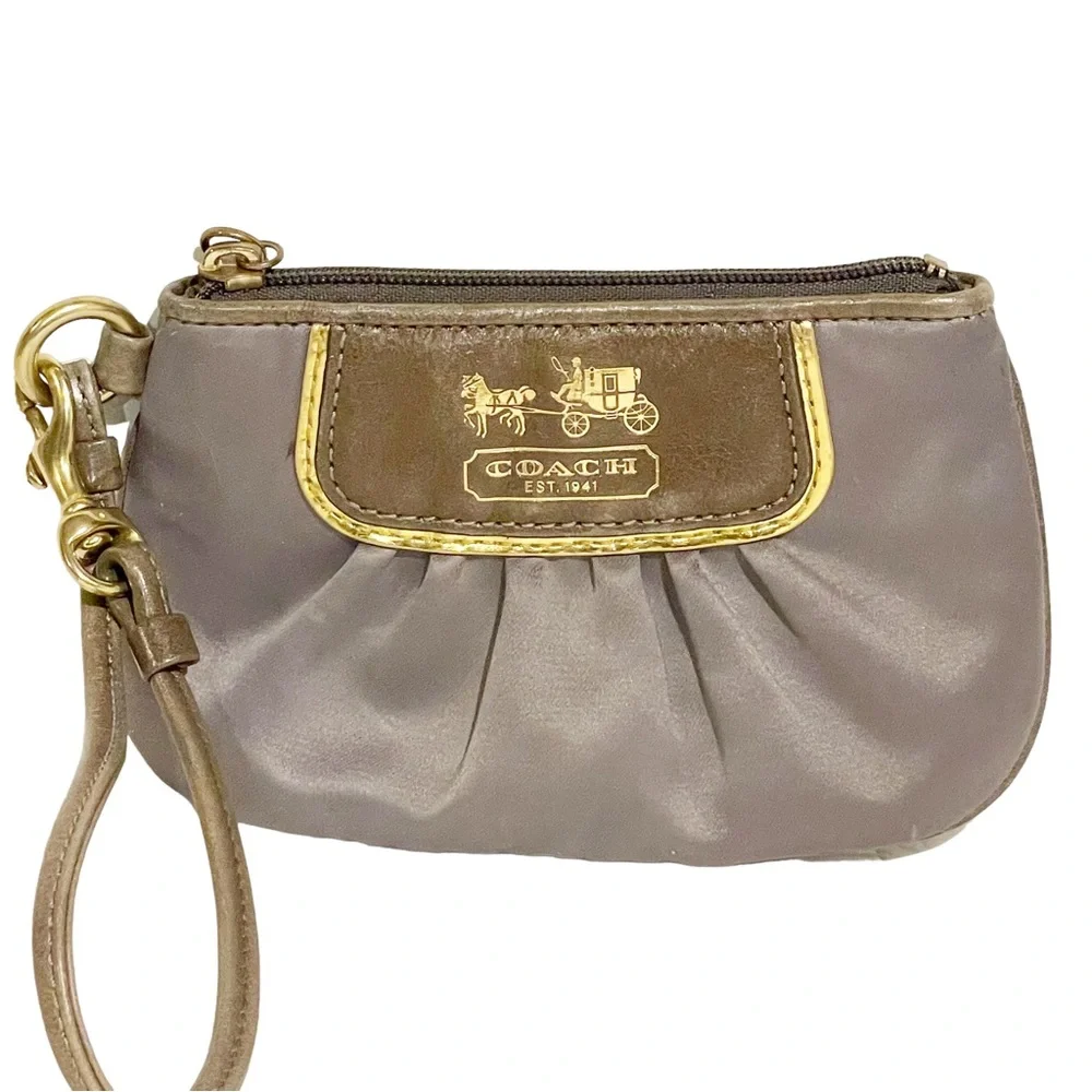 Coach G0871-42032 Gray Satin Wristlet Small‎ Bag Wallet Card Holder